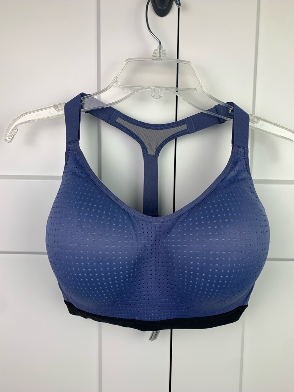 Victoria's Secret Sports Bra incredible Lightweight Size 36DDD Blue Racerback